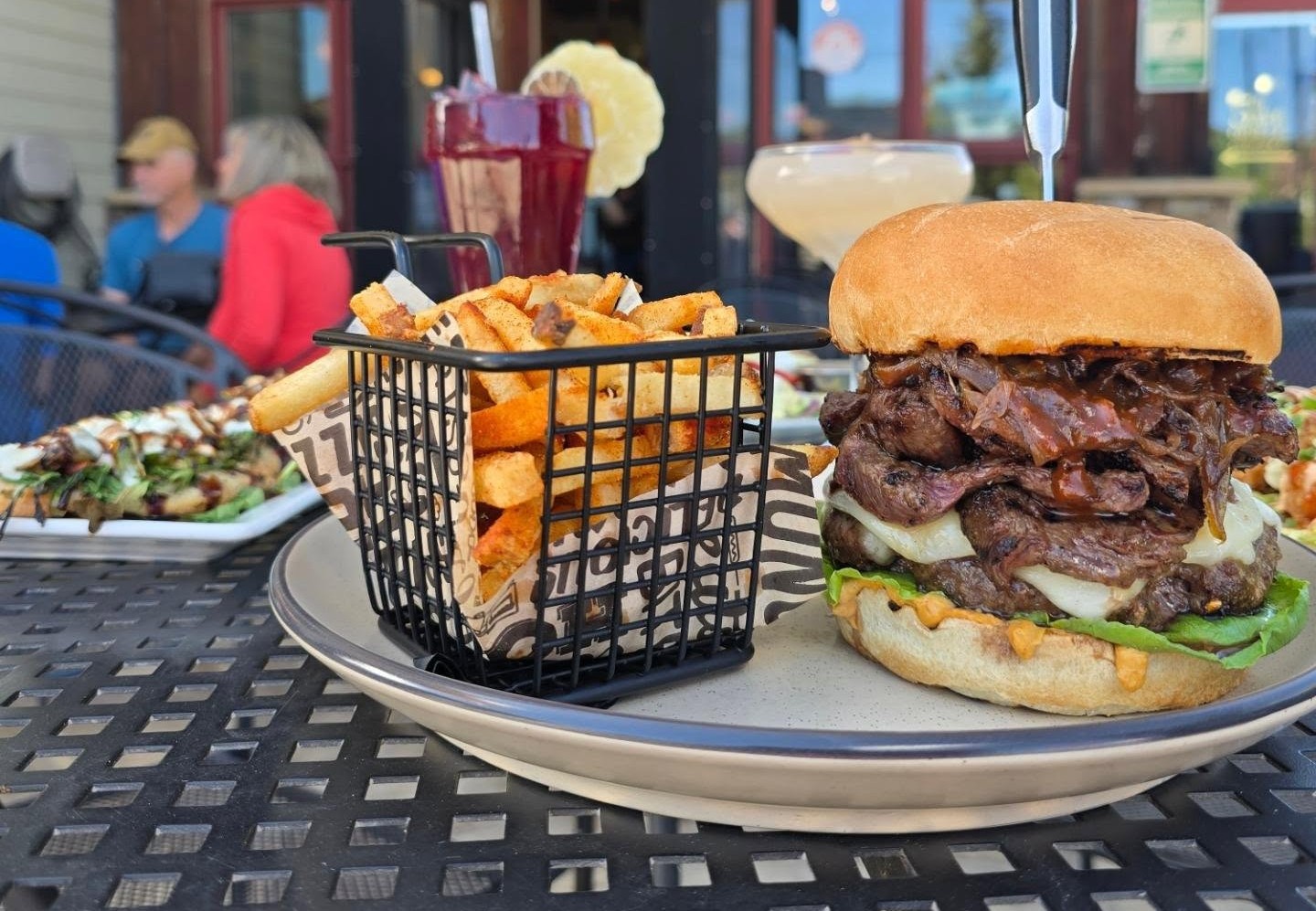 Things To Do 5th Avenue Grill